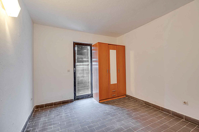 For sale house in Petrovac with a sea view — photo 28